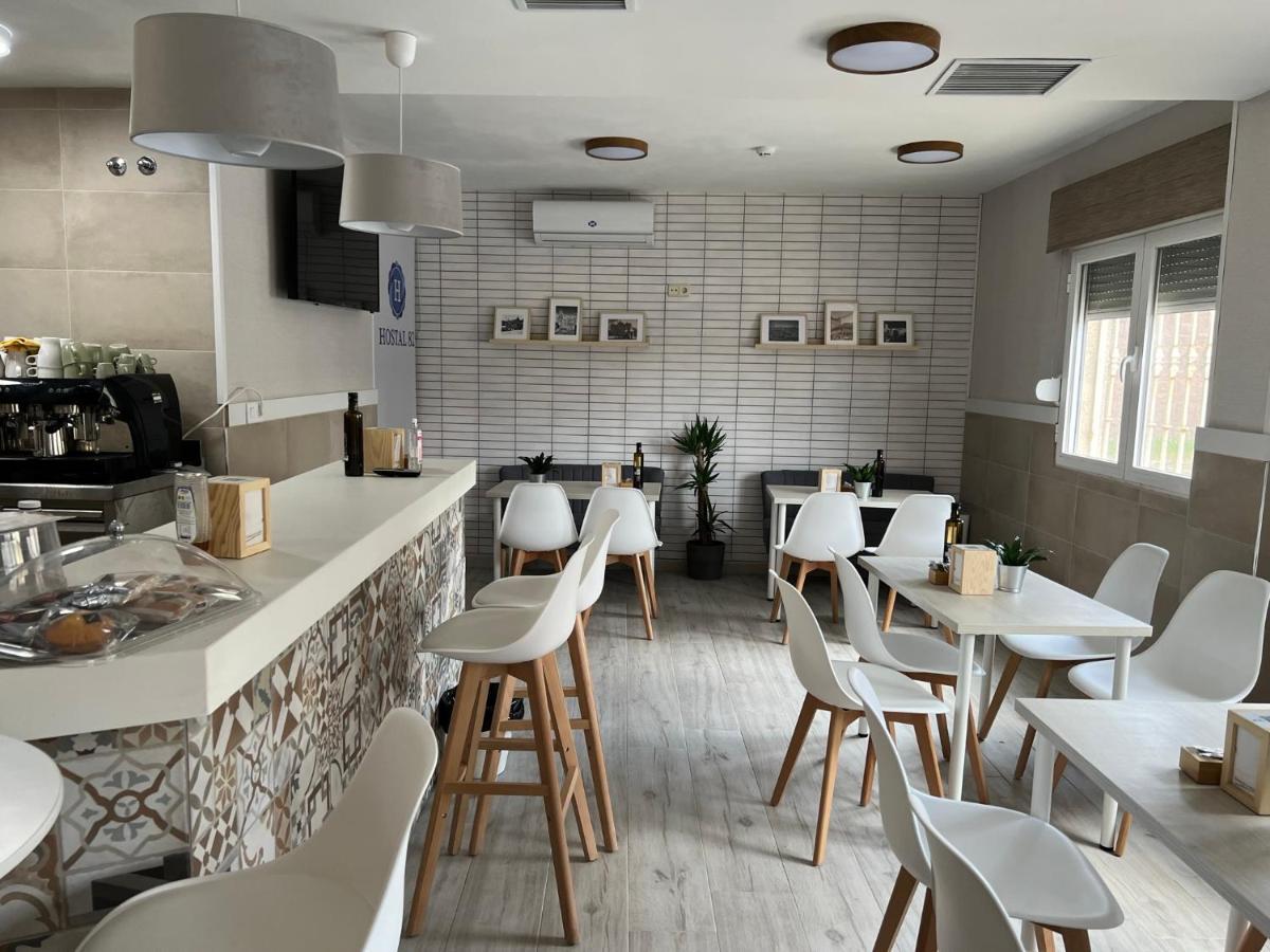 Hostal 82 Olías del Rey Eksteriør bilde