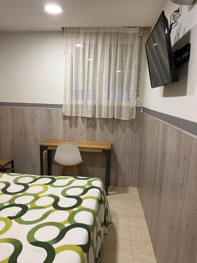 Hostal 82 Olías del Rey Eksteriør bilde