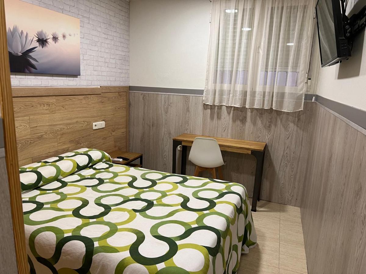 Hostal 82 Olías del Rey Eksteriør bilde