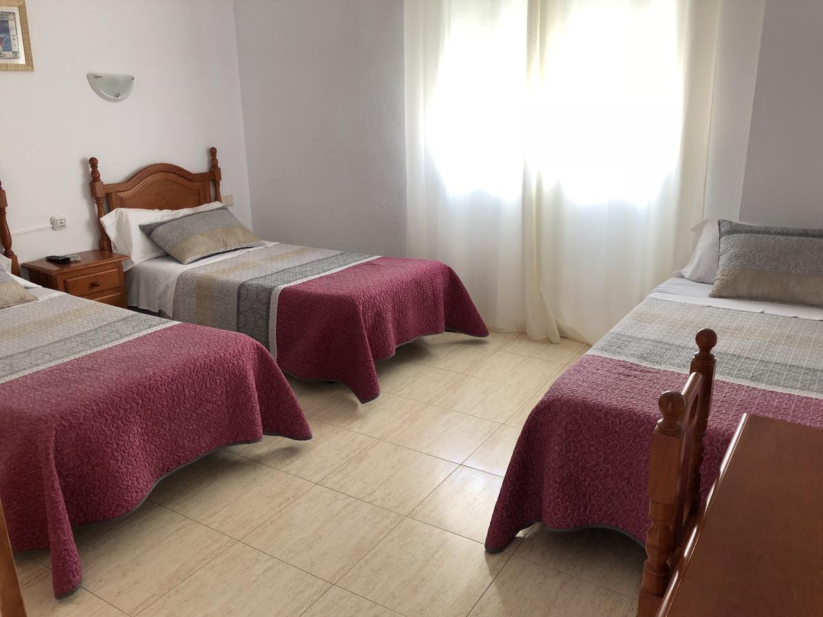 Hostal 82 Olías del Rey Eksteriør bilde