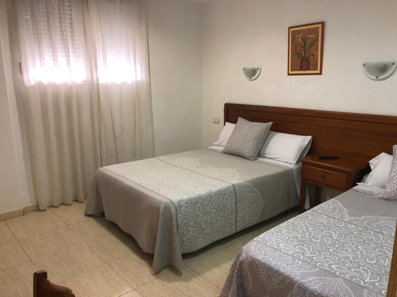 Hostal 82 Olías del Rey Eksteriør bilde